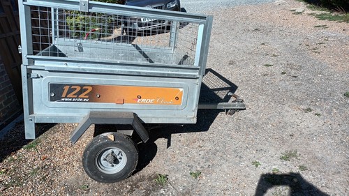 Erde trailers for - trailers, pre