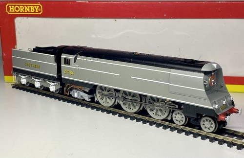 Ltd hornby r2286 battle - hornby,
