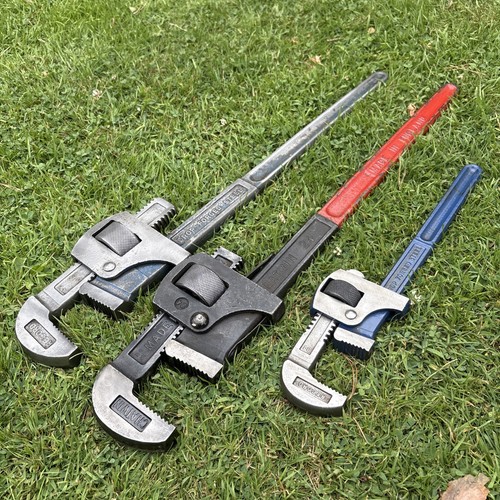 Three stillsons pipe wrenches - three,