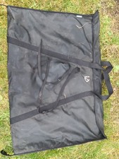 UNHOOKING MAT. USED. CHUB . FOAM AREA 3'×2' EXCELLENT USED CONDITION.