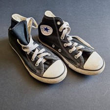 Converse High Top Chuck Taylor Trainers Size 1.5 Kids Unisex  All Star 1.5