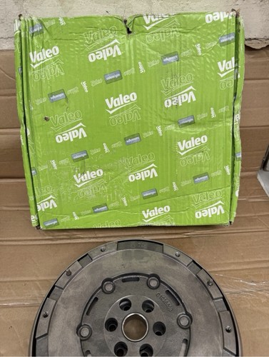 Dual mass flywheel for - mass,