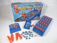 PIRANHA PANIC RACE TO ESCAPE