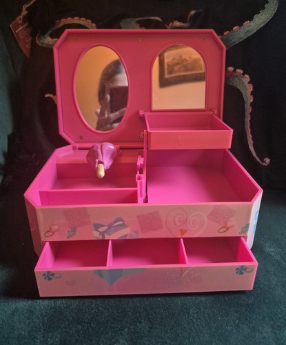 Vintage barbie music jewellry - music,