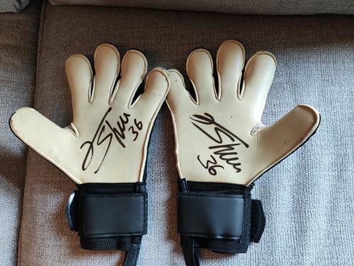 Genuine signed autographed - genuine,, signed/autographed