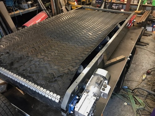 Conveyor system 600mm wide 5 - wide, x