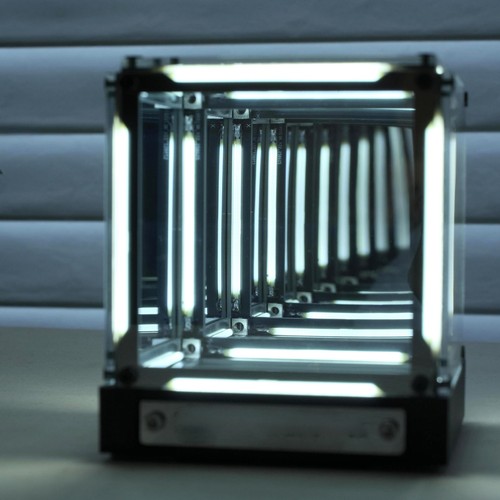 White infinity mirror cube - mirror, 4d
