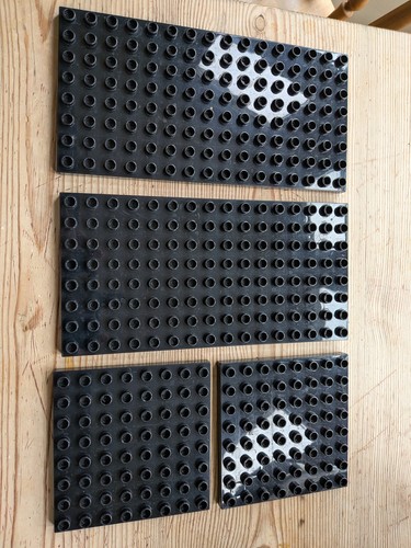 Duplo black base plates 8 - duplo,