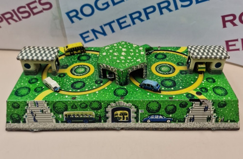 Clockwork tin plate bus - clockwork,