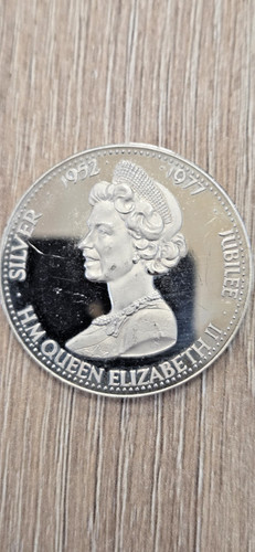 Queen elizabeth silver - queen,
