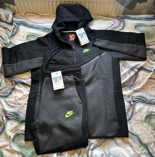 Nike tech fleece - nike, tracksuit