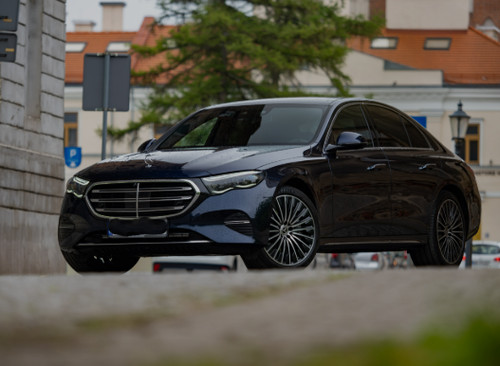 Mercedes benz e300 4matic - e,