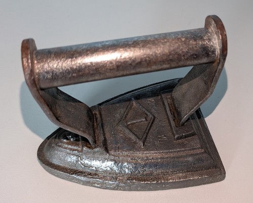 Antique flat iron sad - antique,