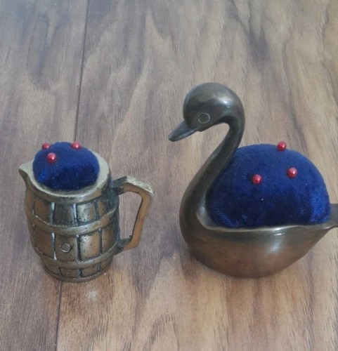 Vintage metal swan barral pin - metal,