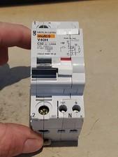 MERLIN GERIN MULTI 9 V40H C32