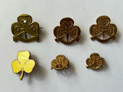 Various old girl guide badges - old,