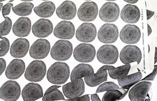 Marimekko fabric Punapippuri