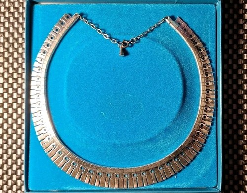 Vintage samuel white - white, metal