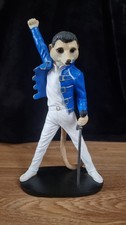 Magnificent Meerkats Showman