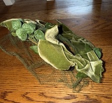 Vintage 1940s Olive Green