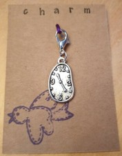 CLIP ON CHARM CLOCK SALVADOR