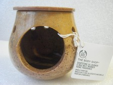 THE BODY SHOP " NATURAL