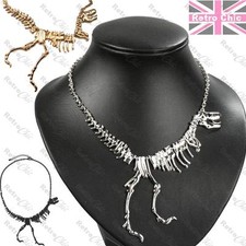 Walking dinosaur skeleton - walking, t