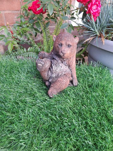 Brown bear concrete garden - brown,