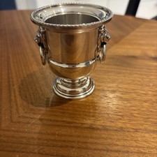 VTG Silver Plated Lions Head Viners of Sheffield Toothpick holder 