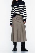 Zara box pleat skirt with belt L