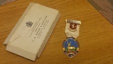 STEWARD INVICTA ROYAL MASONIC INSTITUTION FOR GIRLS 1960 MEDALLION PIN BADGE