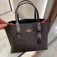 NWT Coach Mollie Tote 25