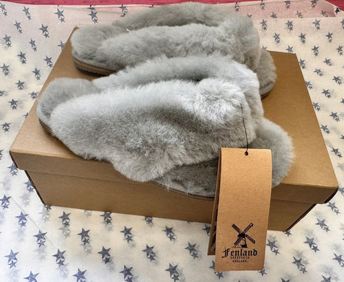 New box fenland sheepskin - box!,