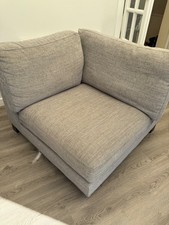 DFS Euphoria Corner settee