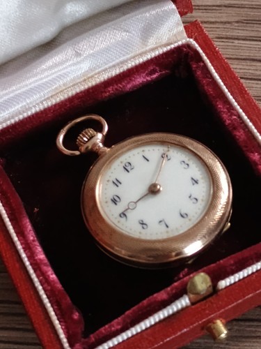 Vintage 9ct 375 gold ladies - vintage,
