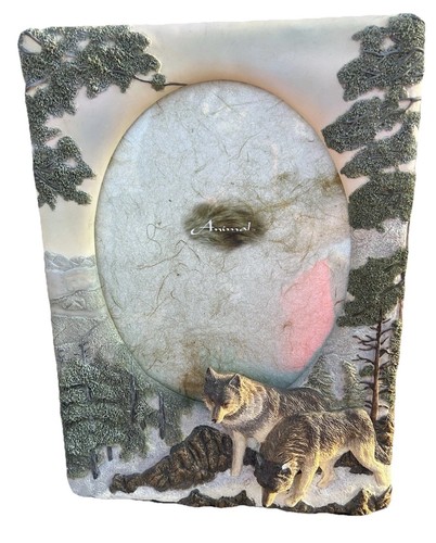 Resin wolf picture table - 3d,