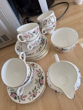 Wedgwood Hathaway Rose Tea Cup