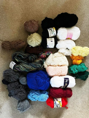 Odd balls wool yarn knitting - balls,