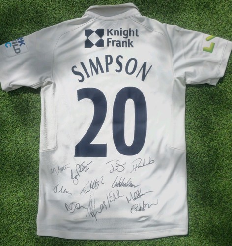 Middlesex cricket team - cricket, signed