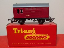 Tri-ang R.123 G W R Horsebox