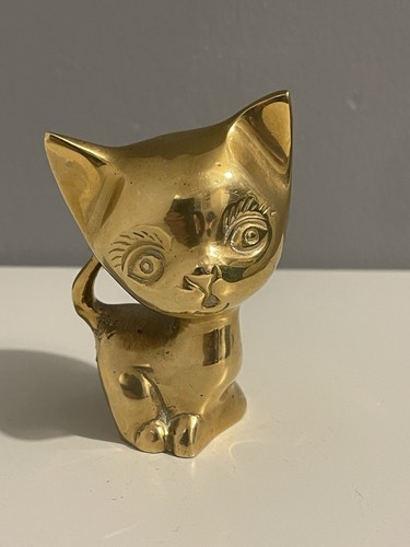 Vintage brass cat paperweight - cat,