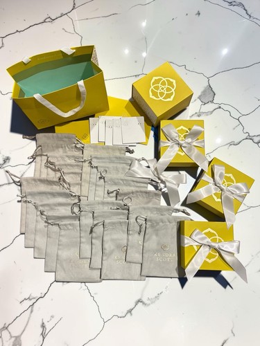 Kendra scott packaging euc - kendra,