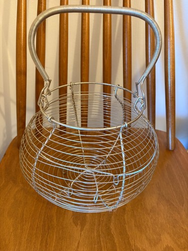 Wired egg basket coiled - basket, handle