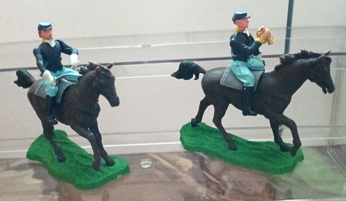 Britains swoppets plastic - x,