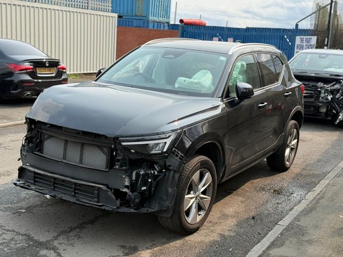 2024 volvo xc40 petrol - volvo,