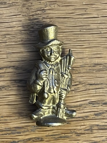 Small brass chimney - small, sweep