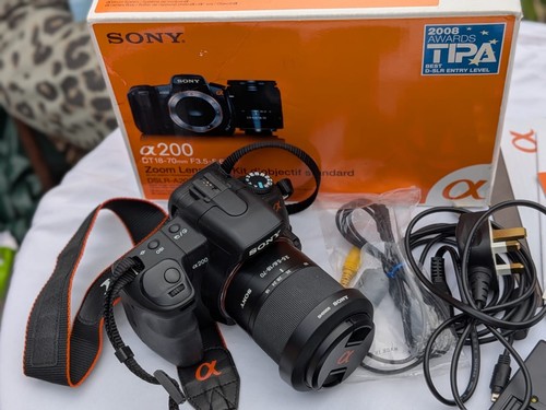 Sony alpha dslr camera with - dslr,