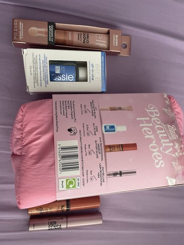 Brand new boots beauty - brand, heroes
