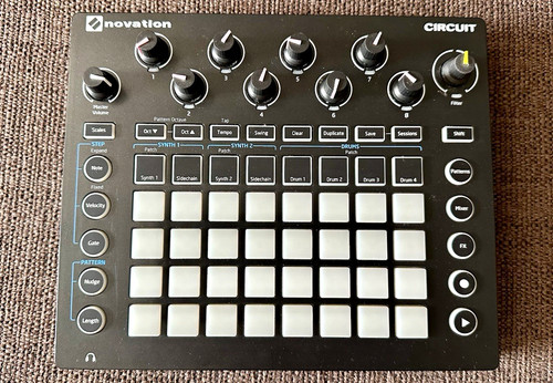 Novation circuit groovebox - novation,