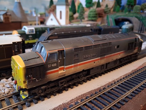 Weathered trains class 37 - weathered,